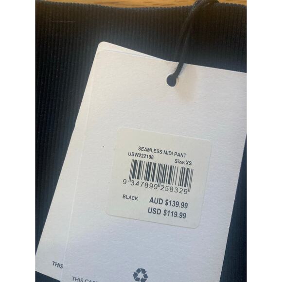 The Upside Black Leggings - Picture 6 of 7